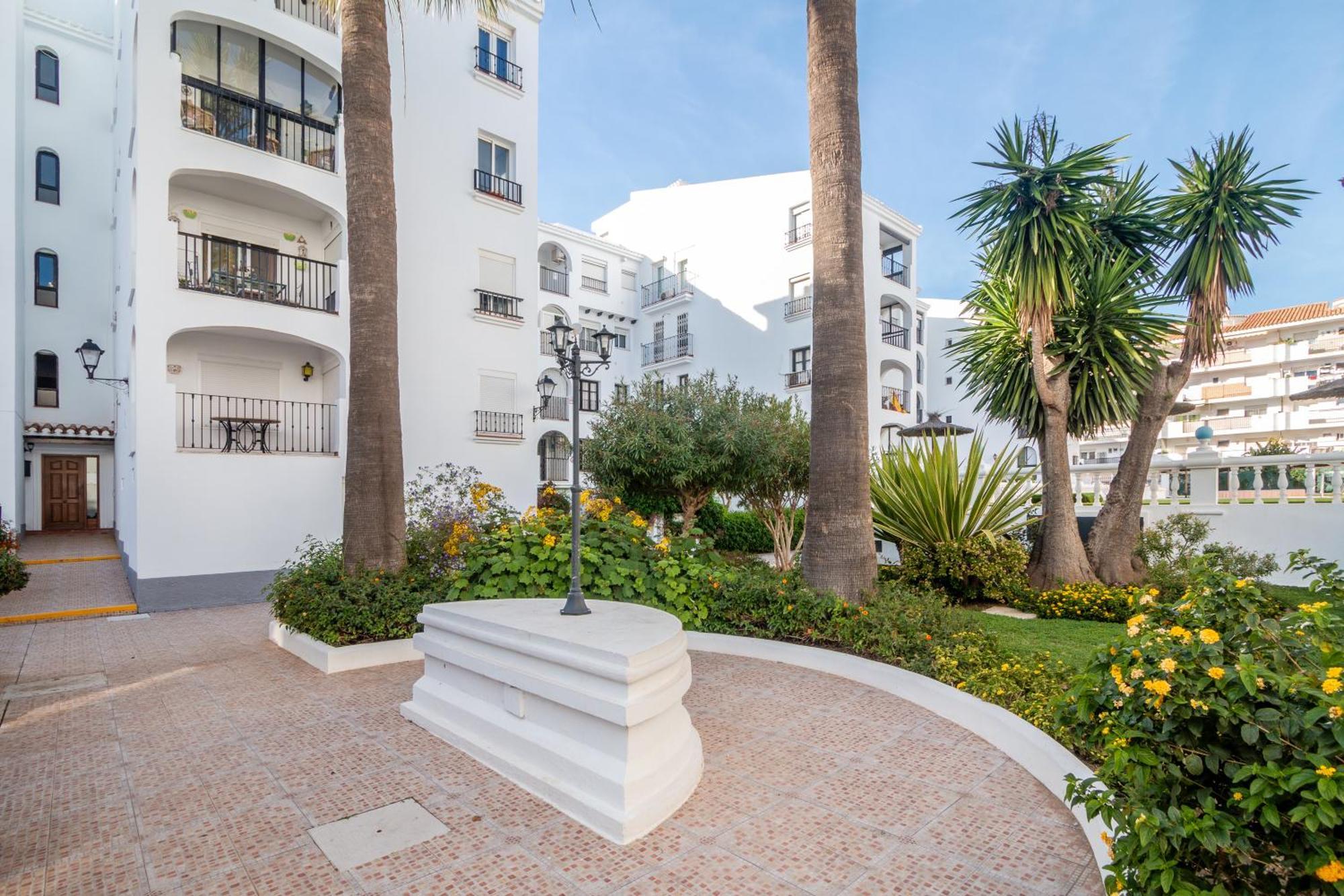 Close To The Beach, 5 Minutes Walk San Luis de Sabinillas Exterior photo